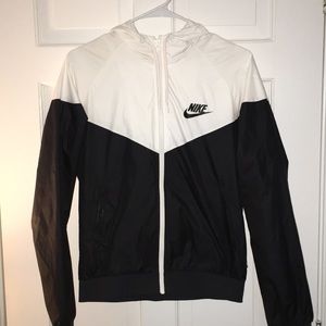 Black & White Women's Nike Windbreaker